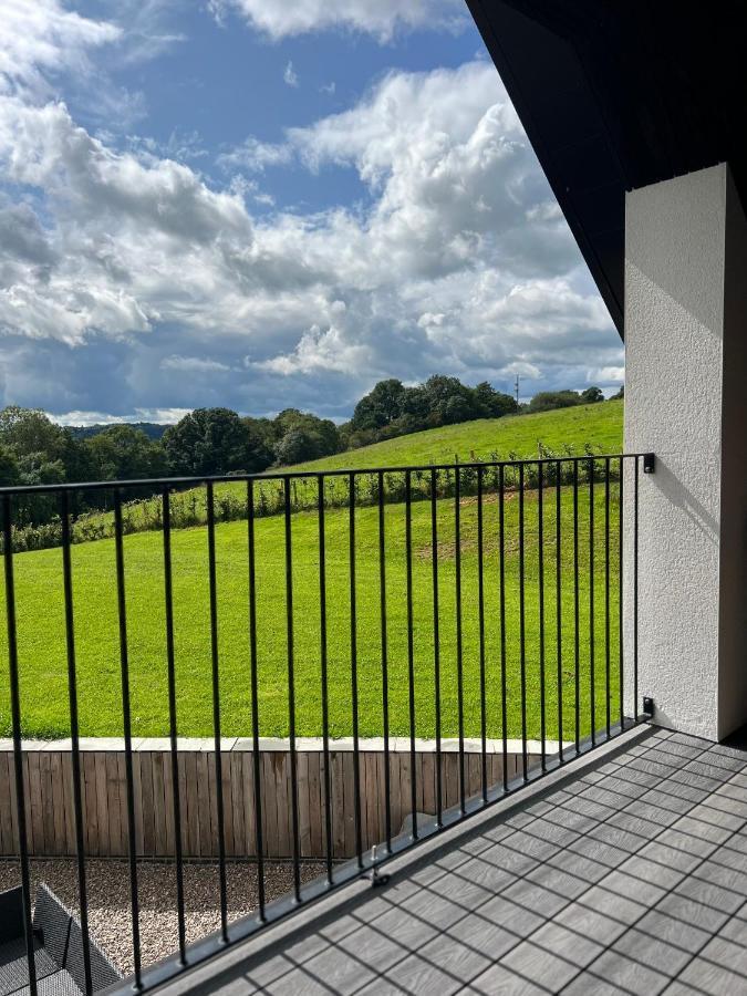 The Loft Studio Apartment - Above Detached New Build Garage Llanymynech エクステリア 写真